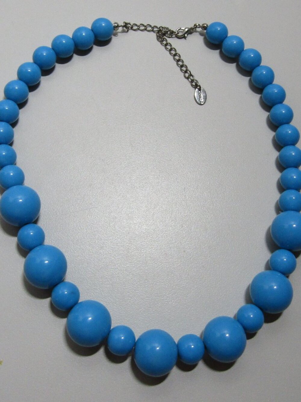 vintage aqua bead necklace 2 size beads acrylic plastic 20 inches Claires